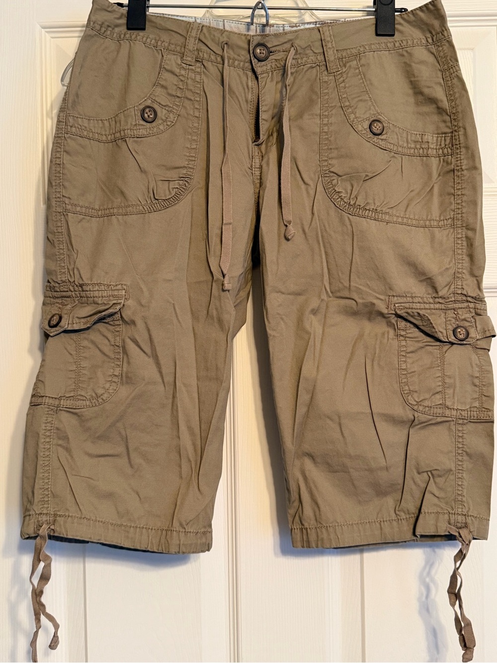 UNIONBAY Women’s Dark Khaki Cargo Capris